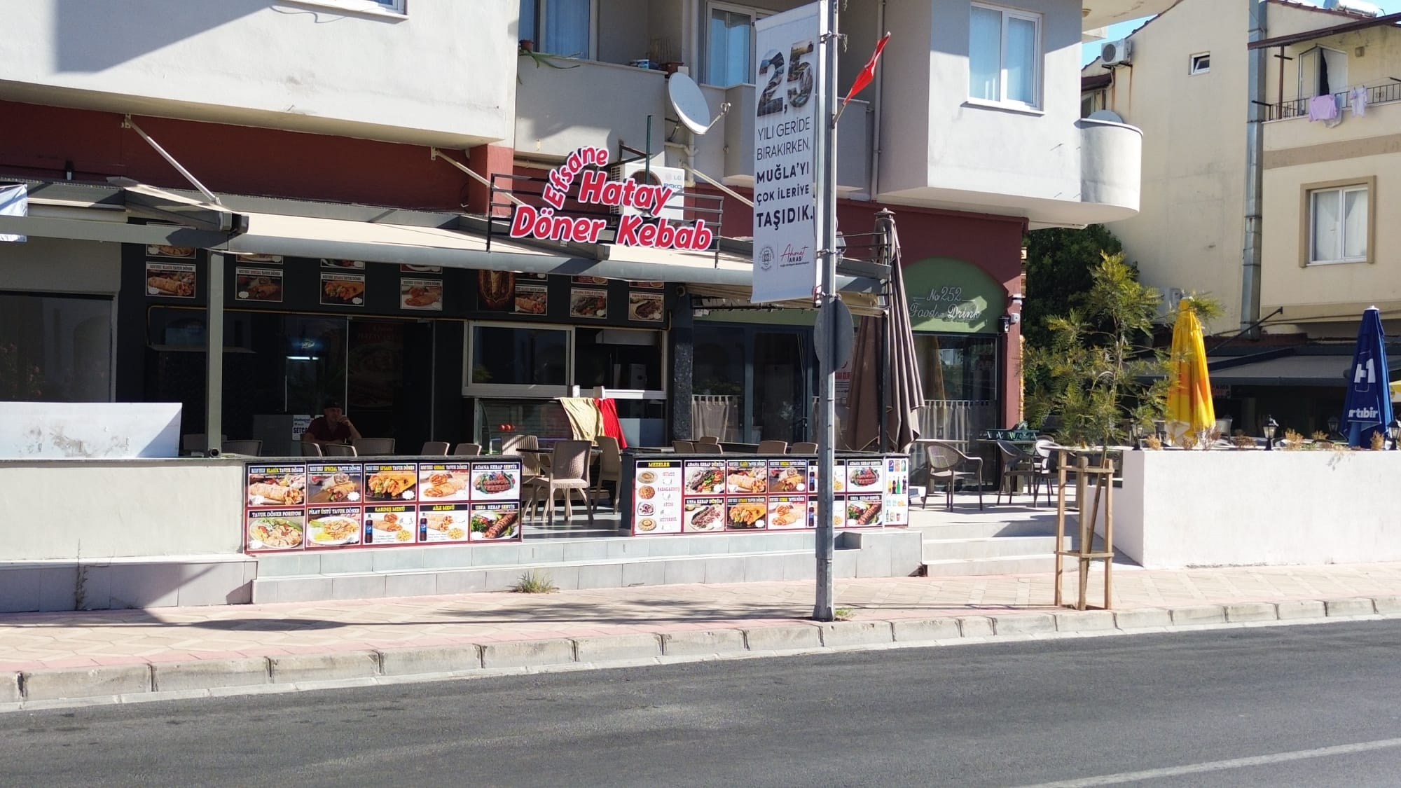 MARMARİS,ARMUTALAN, ADNAN MENDERES CADDESİNDE SATILIK DÜKKAN